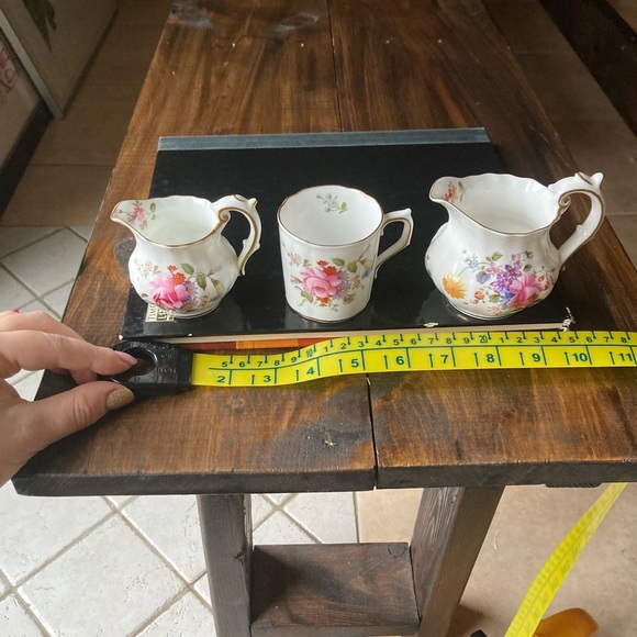 Royal Crown Derby Creamers & Cup - Derby Posies Pattern in Purple & Pink - Picture 16 of 17